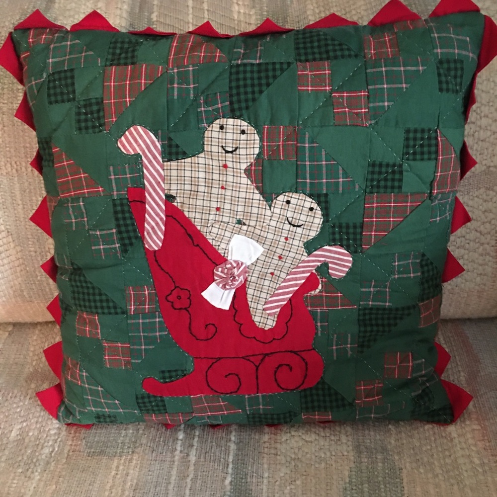Appliqued Holiday Throw Pillow